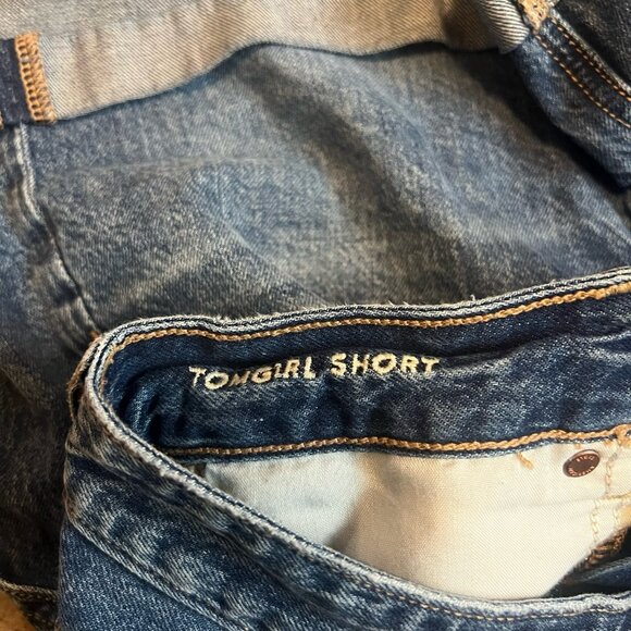 American Eagle Tomgirl Shorts - Picture 2 of 4